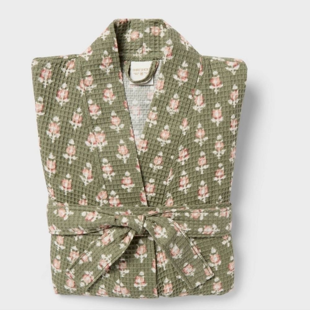 Floral Waffle Bath Robe Green/Pink Threshold NWT Sizes S M L XL - Picture 2 of 5
